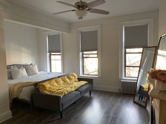 Delightful Prospect Height Townhouse apt 3Br/1.5Ba gallery image 5