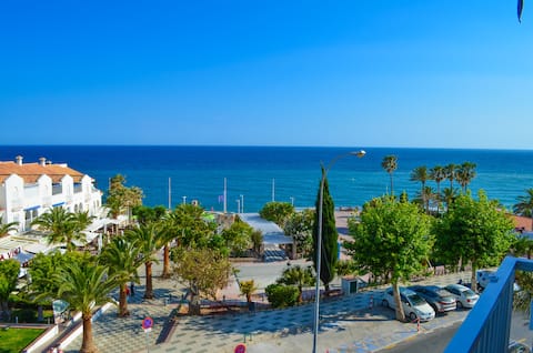 Luxury sea view apartment in the center of Nerja