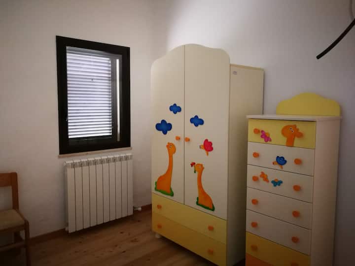 ห้องนอนเตียงใหญ่ชั้น 1