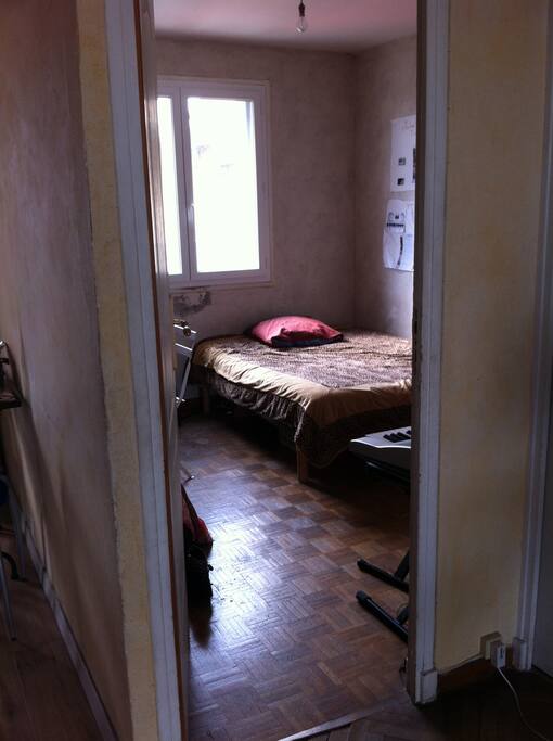 chambre avec lit double