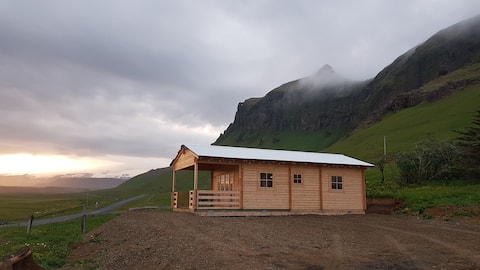 Reynir cottage, Reynisfjara, black beach