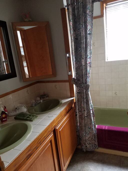 Guest bath upstairs