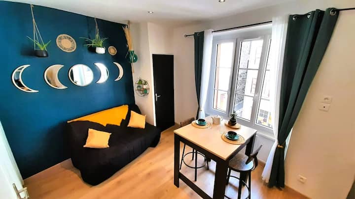 Superbe F2 Refait à Neuf,  Au Pied Du Rocher! - Le Puy-en-Velay