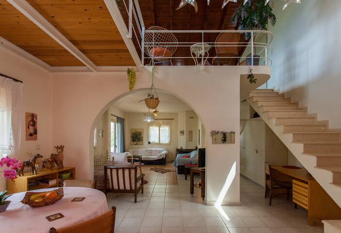 Private eco friendly villa gallery image 4