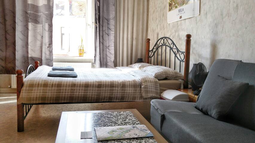 Warm Vibes In The ♥ Of Town