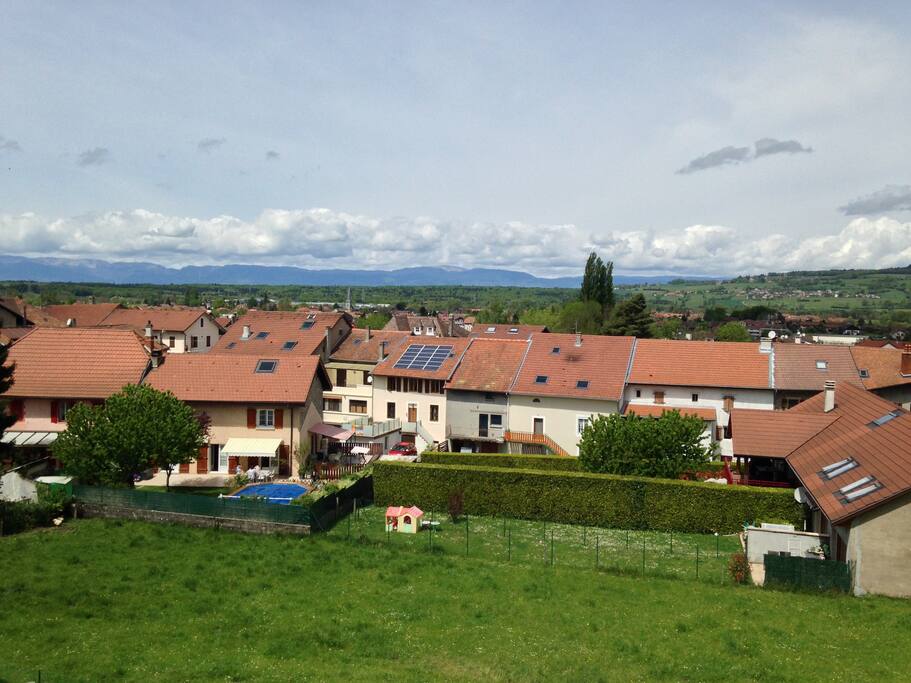 Vue sur les toits / вид на деревню 2 / vista sul paesino 2 / vista del pueblo 2