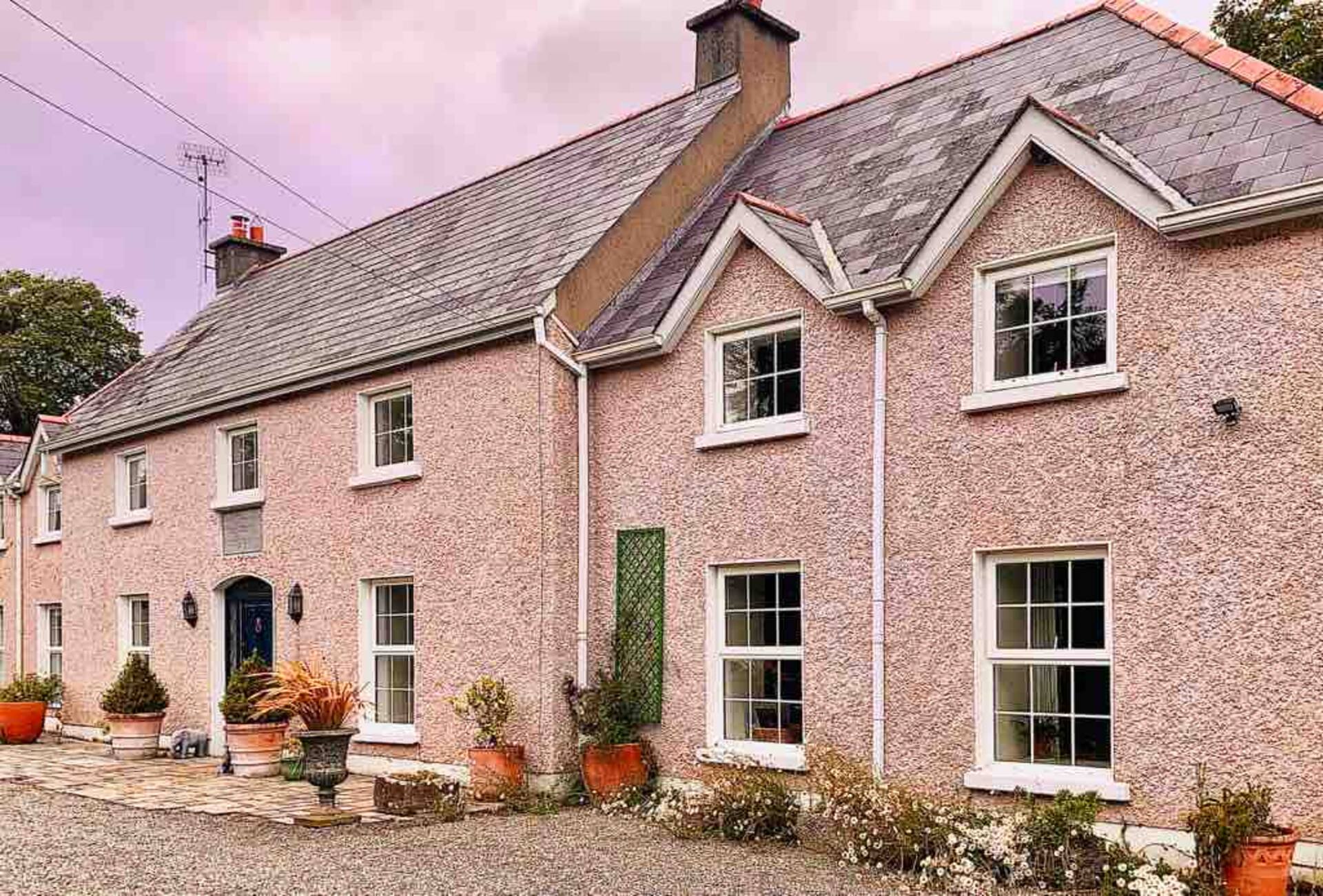 Spacious & Comfy: The School House