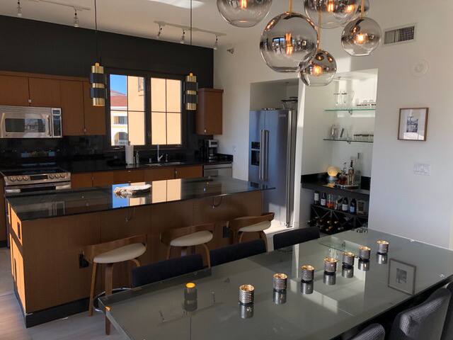 PENTHOUSE Lake Las Vegas 2 Bedroom Terrace Suite gallery image 5