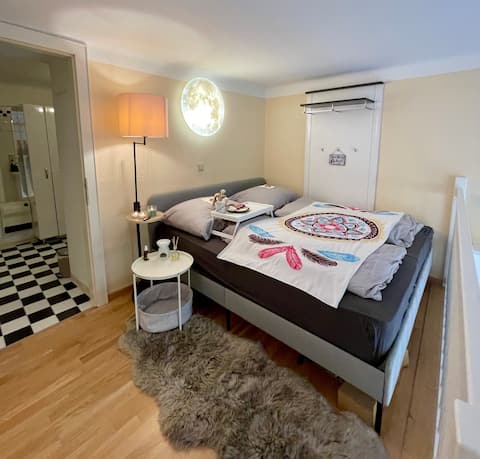 Cute, quiet Apartment in the Center