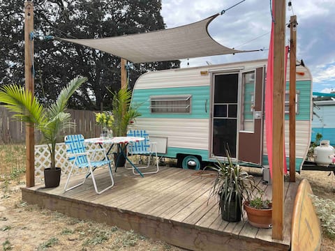 Popular Airbnb listing: Fiona-Vintage Camper at Winery Near Sequoia in Squaw Valley