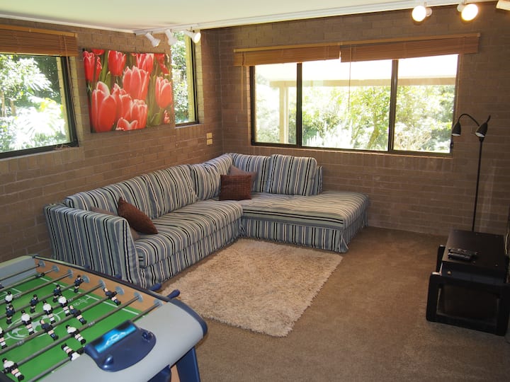 Jamberoo,birdhouse,wood Fire,family Fun.walk,cycle - Jamberoo
