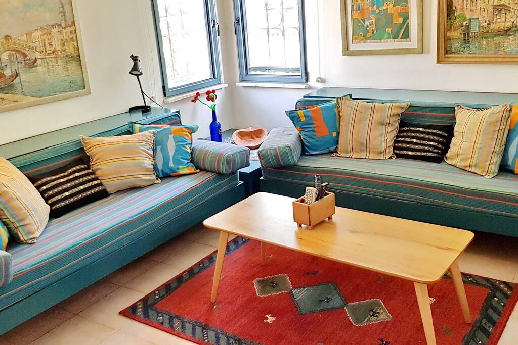 Lounge, sleeps 2