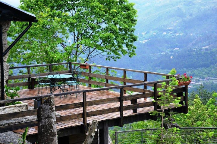 Pedra Pinta Mountain Shelter