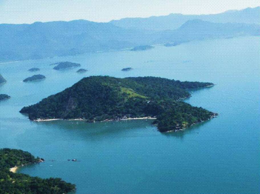Vista aérea da Ilha do Araujo