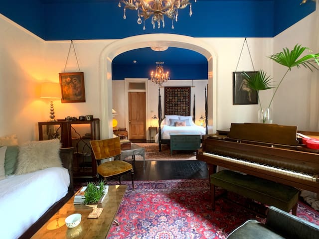 Magic Marigny House- four blocks to Frenchmen