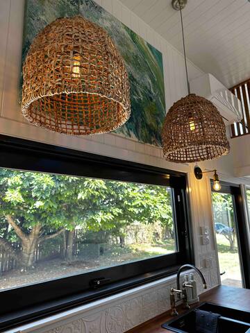 Chardonnay, A Tiny home for up to 4 in a vineyard. gallery image 3