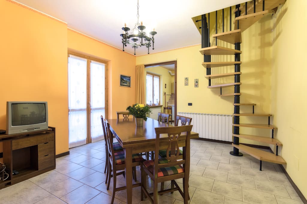 Zona giorno dotata di divano letto