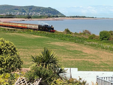 Bay View Studio Apartment, Spectacular Sea Views.