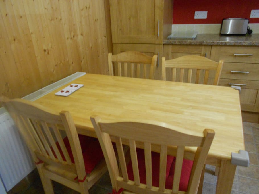 Kitchen / Dining