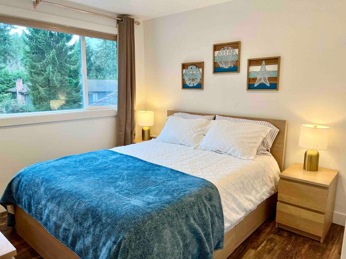 Spálňa 3, jedna menšia manželská posteľ.