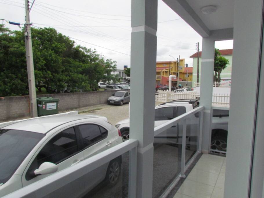 Sacada, depois desse prédio verde ao fundo é a praia