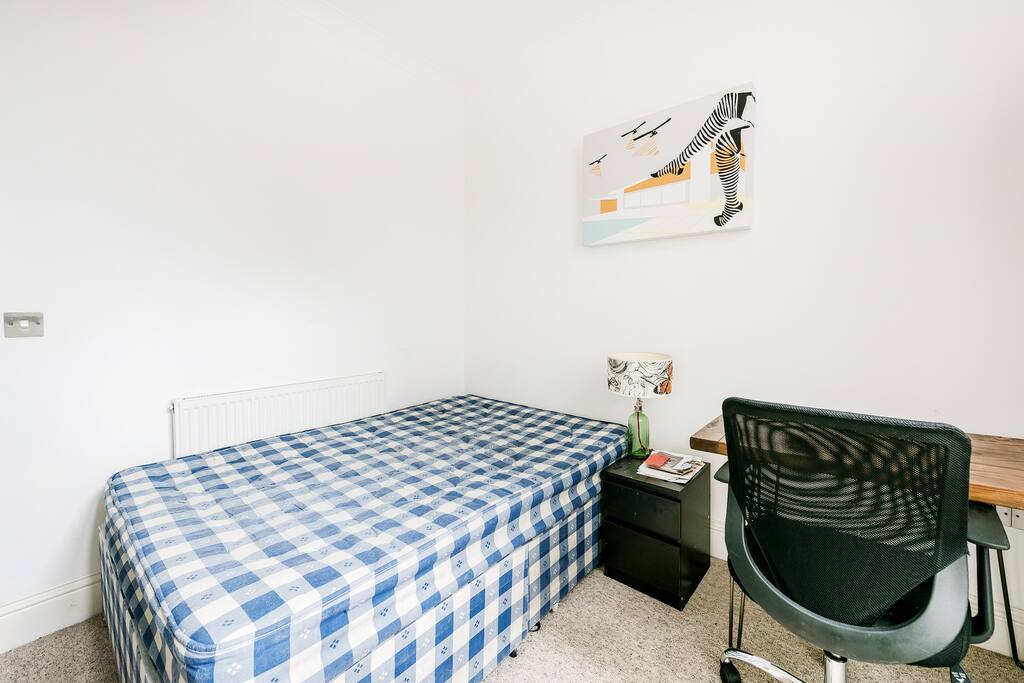 2nd Bedroom