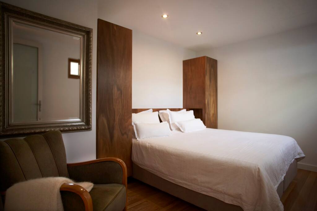 Second bedroom with king sized bed