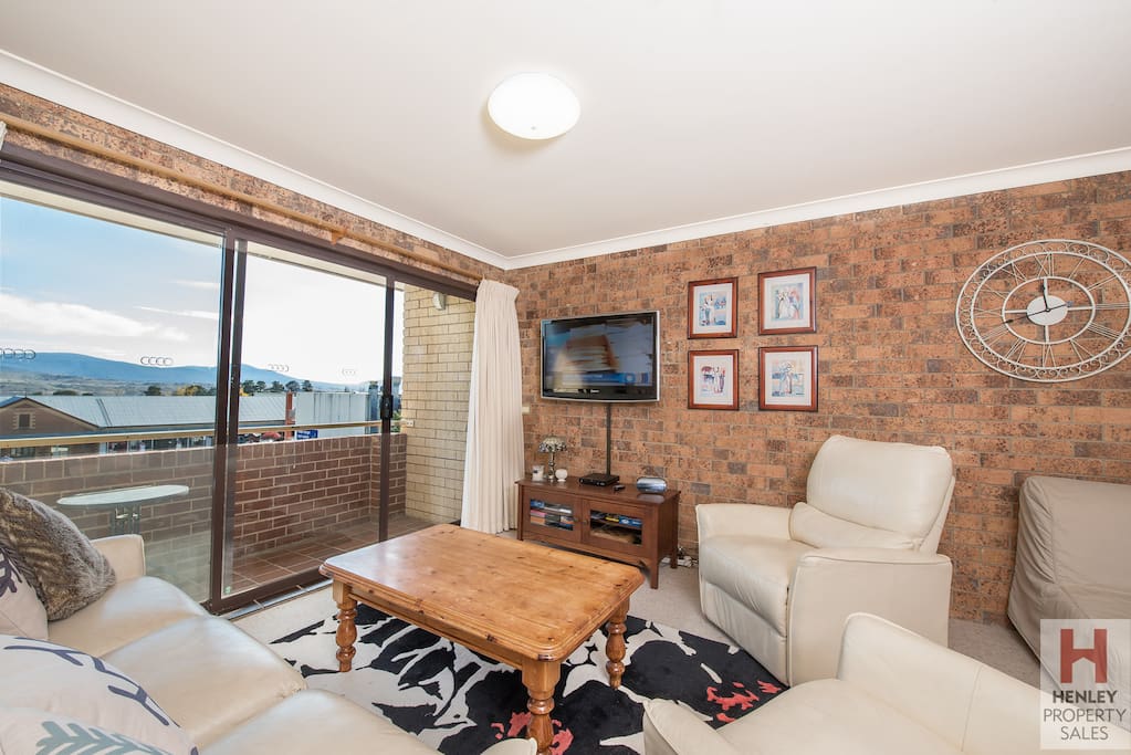 Lounge Room