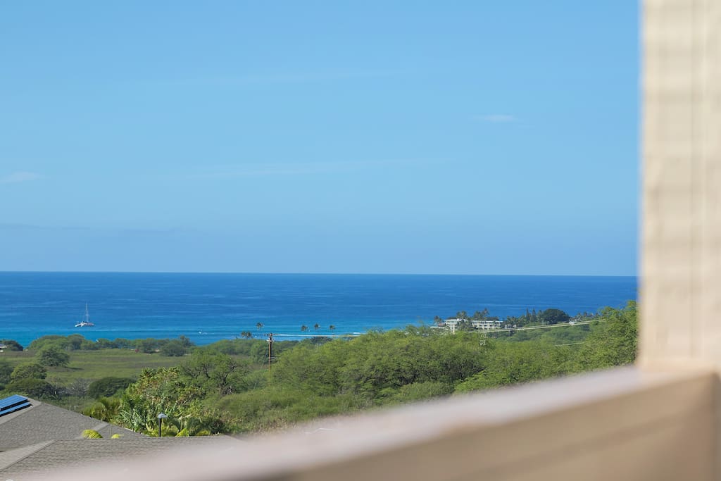 Beautiful and bright ocean view!