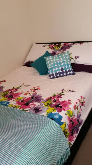 A comfy double bed