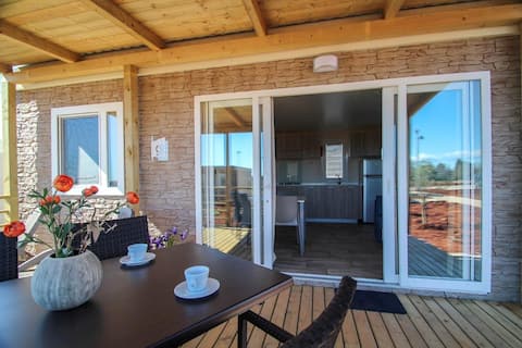 Successful Airbnb property: Park Riviera Two-Bedroom Mobile Home Giada in Lovrečica