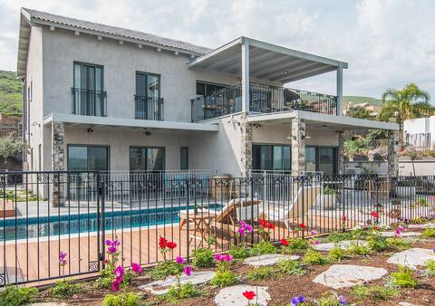 Terra Nova - Villa with pool and sauna near the Sea of Galilee