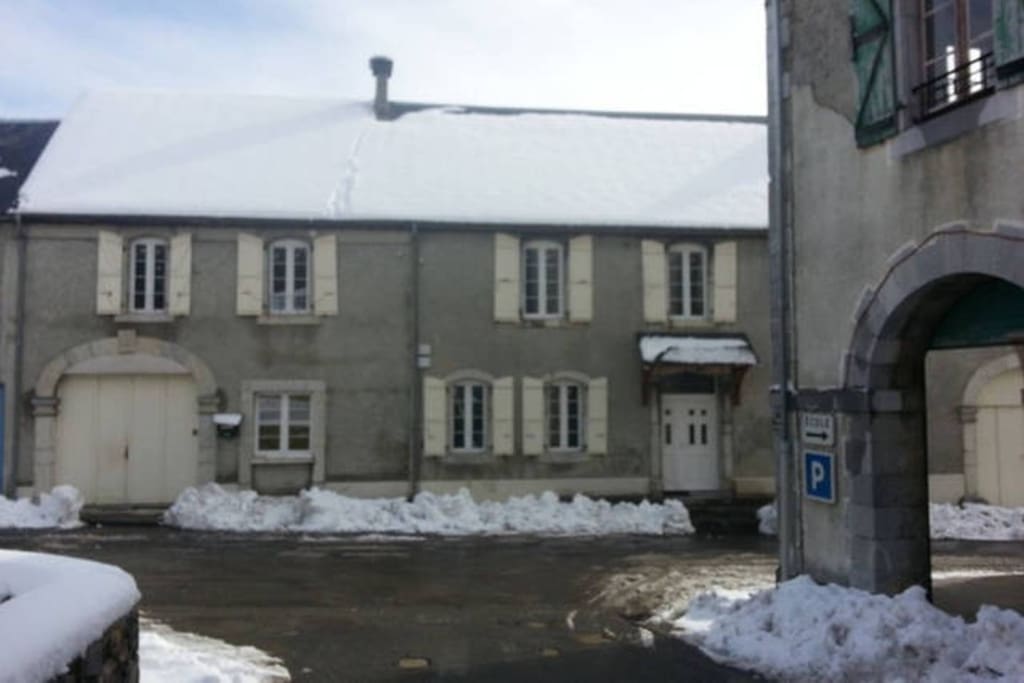 Vue extérieure de La Peyre Saint Georges