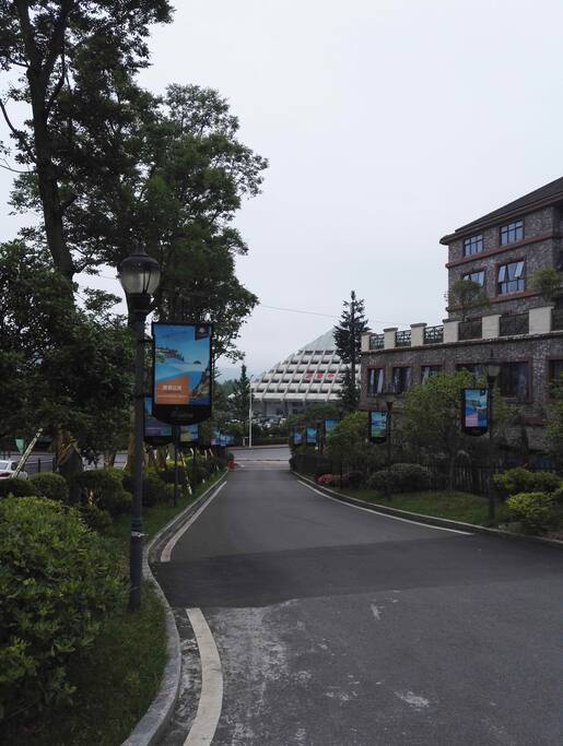 小区车辆出口