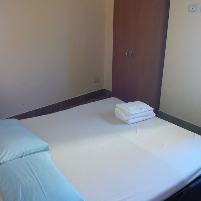 Twin bedroom on the ground floor