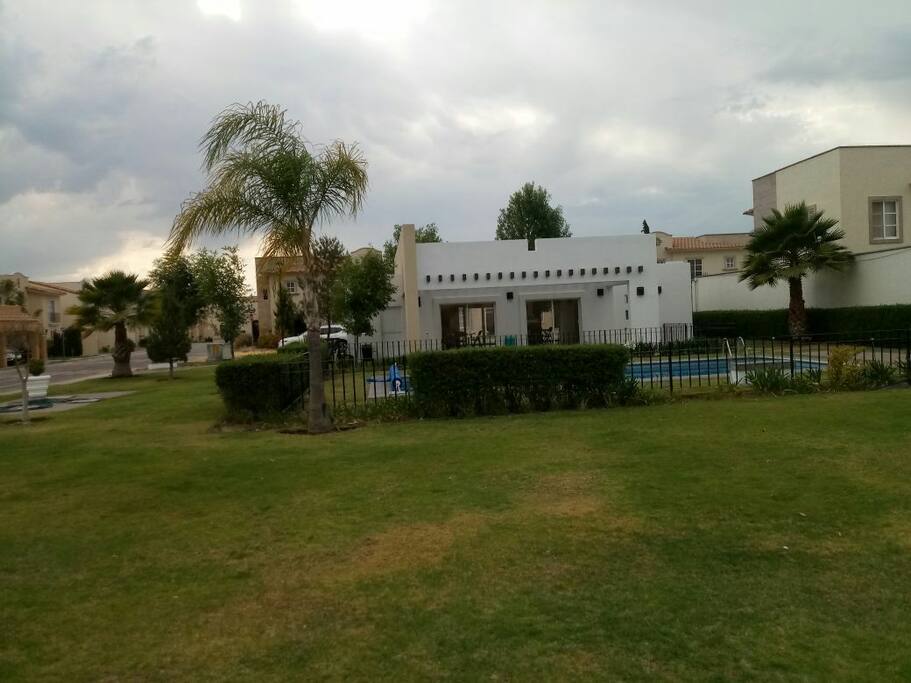 casa club del coto con alberca