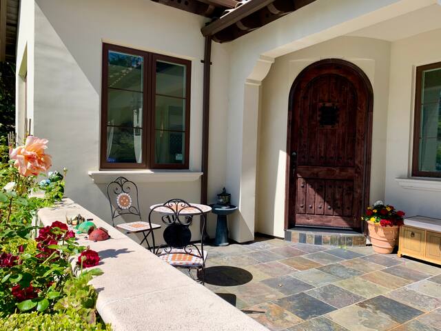 Luxurious recently built Mediterranean Home gallery image 2