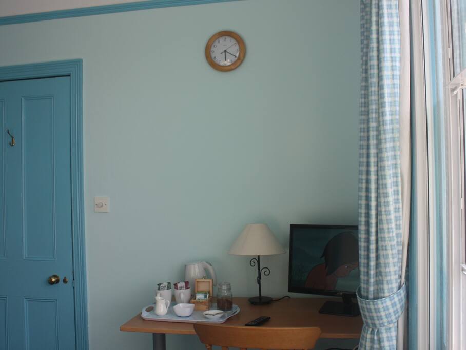 TV, work corner and refreshment tray