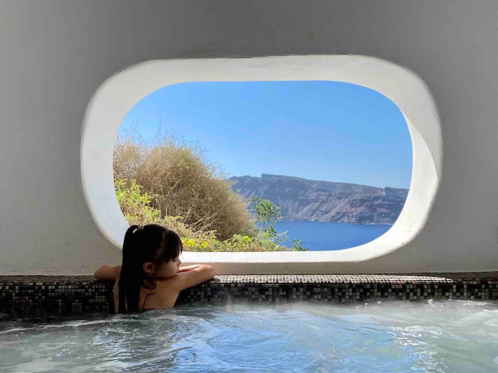 Oia Cave Vacation Rentals - Greece | Airbnb