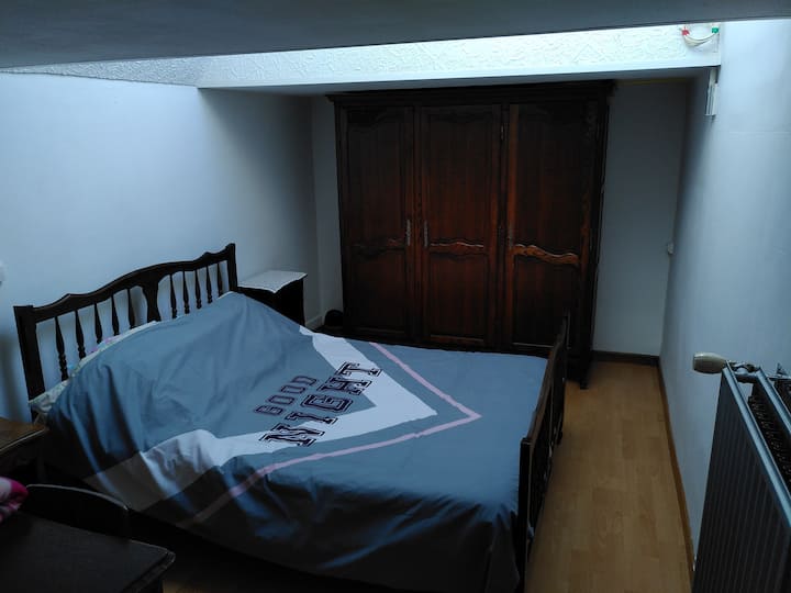 Spálňa 2 so šatníkom