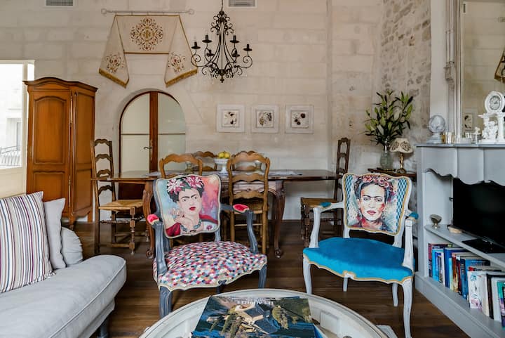 Admire Provençal Views, Elegant Historic Penthouse