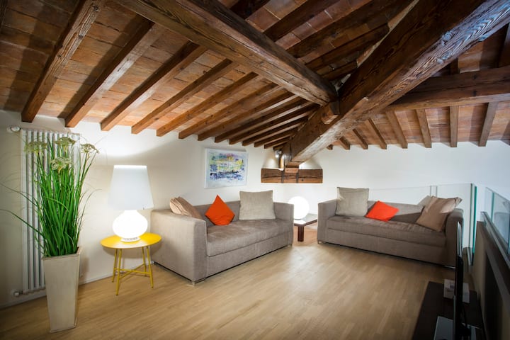 Salone con divano letto