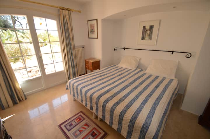 2ème chambre du bas, lit en 180cm