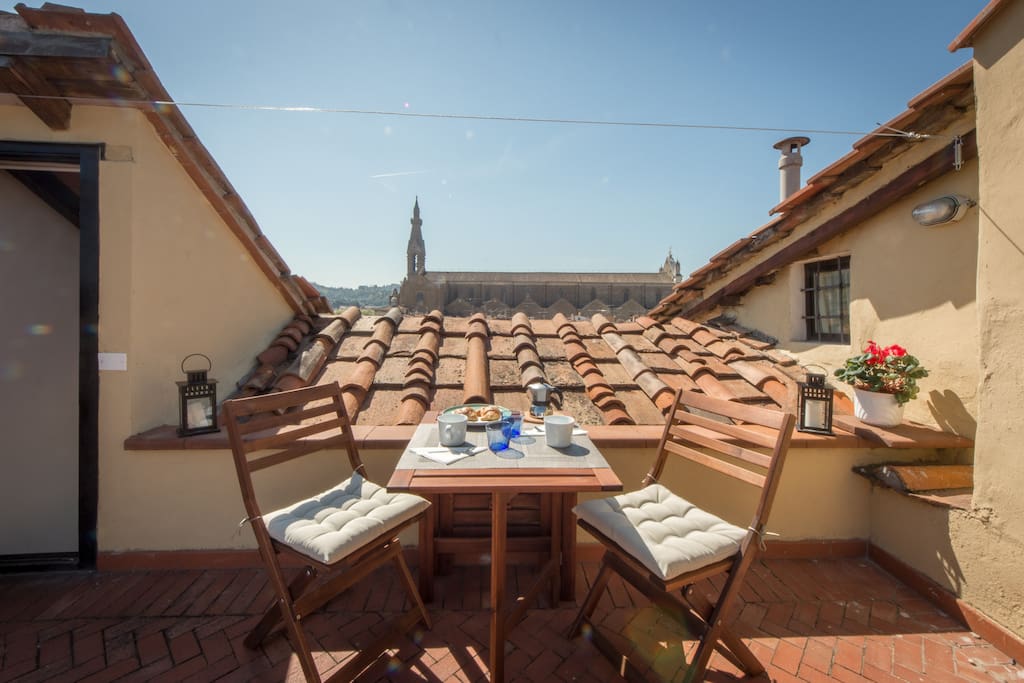 Terrace with room to dine for up to six people