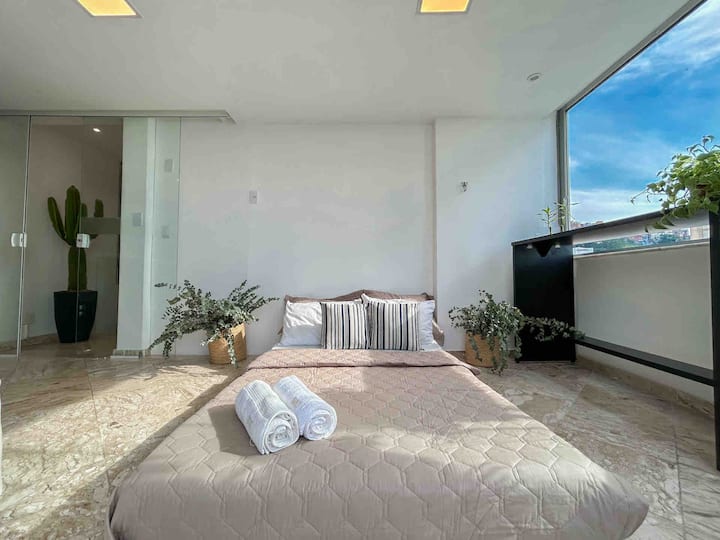 3. Спалня с разтегателен диван. Няма климатик и щори