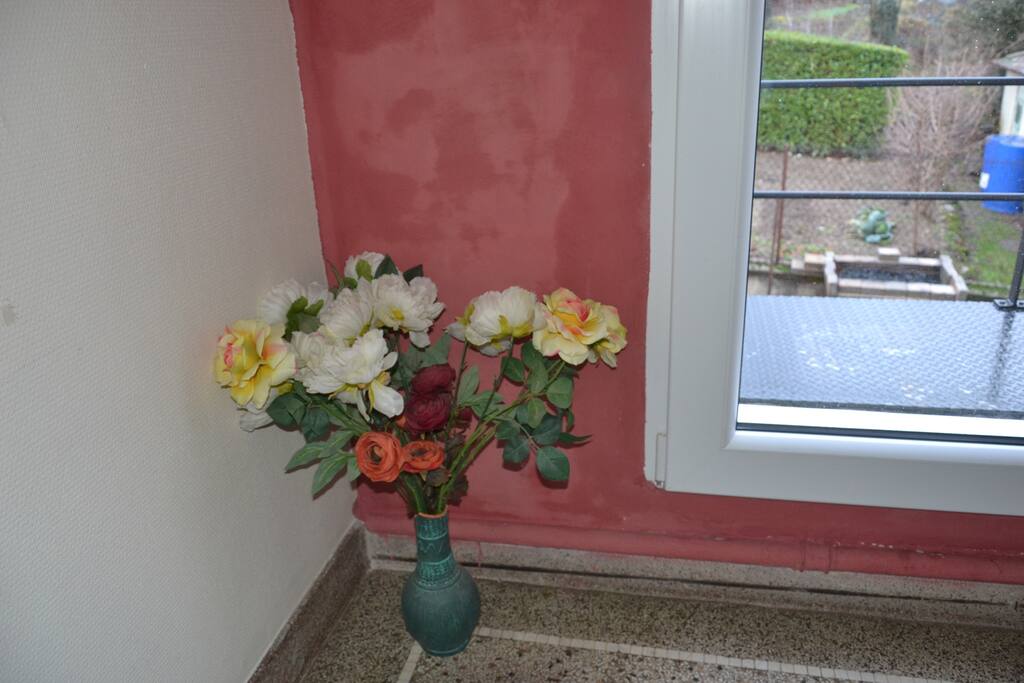 accès au 1er étage et à la terrasse
