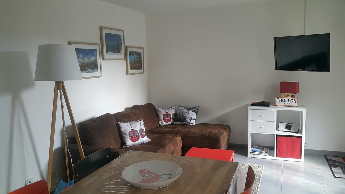 Popular Airbnb listing: F3 4 people, 50 m2 – garden-terrace-parking in Thollon Les Mémises