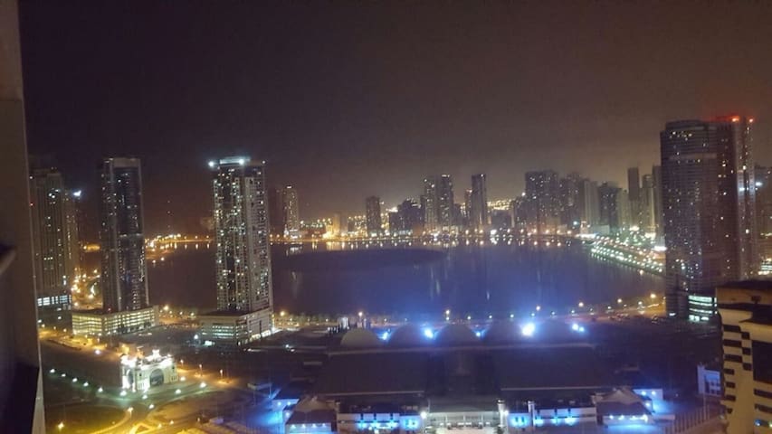 2 bdr on top floor (40th)-sea view-Whole Apartment