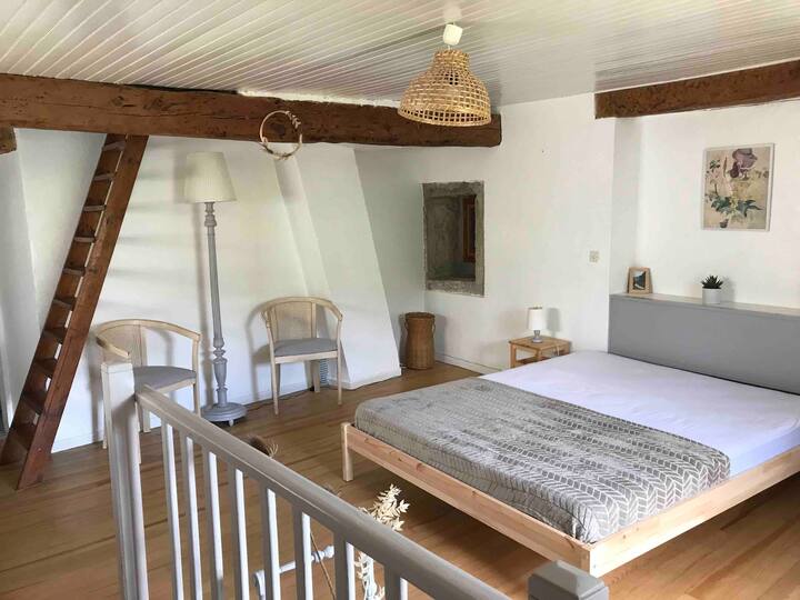 Chambre 1 - niveau 1 
Lit 160x200