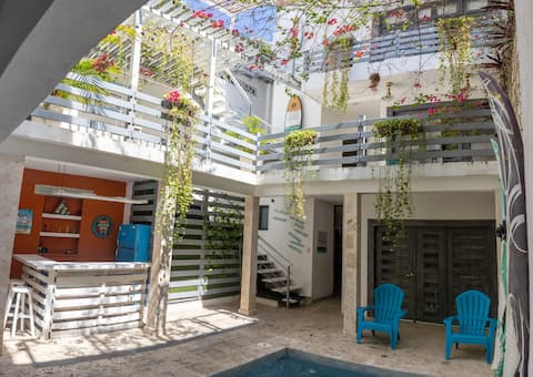 Atypical pool house, ciudad colonial